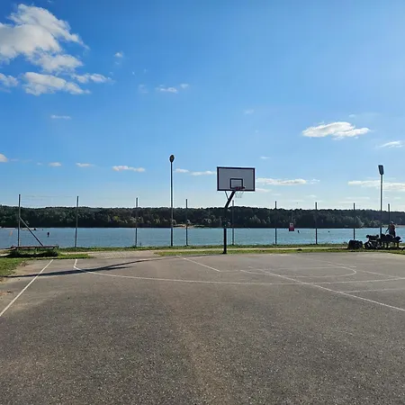 Lampedziai Lakeside Apartment Kaunas