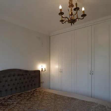 Lampedziai Lakeside Apartment
